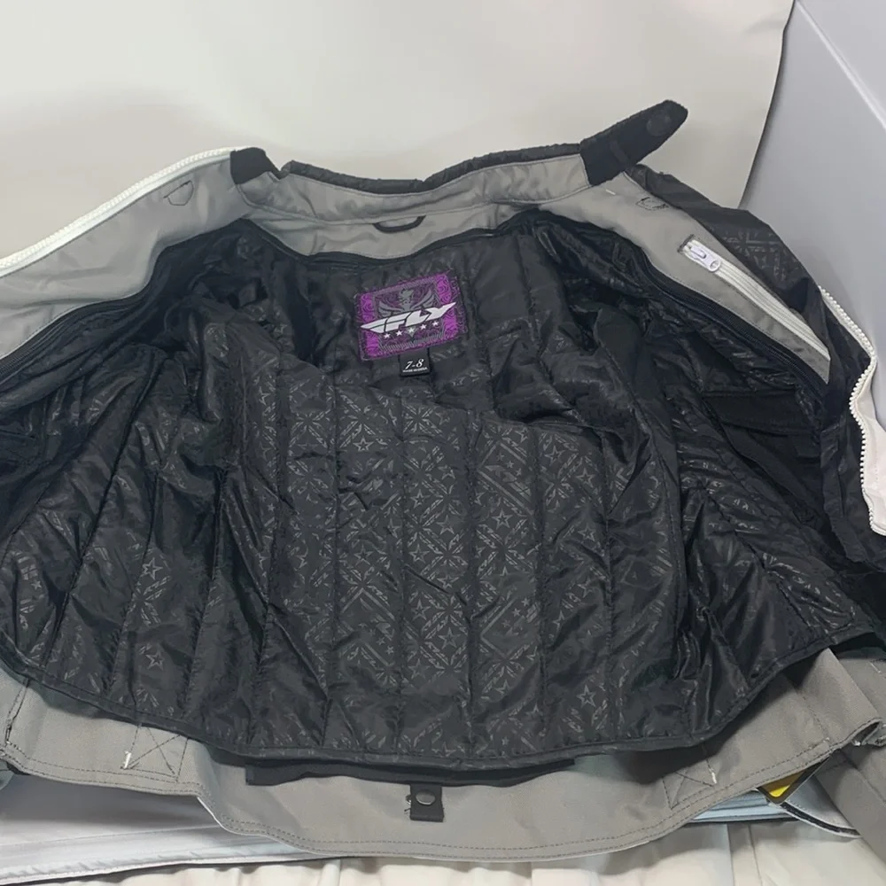 Fly street wear motorcycle jacket size 7-8. - Picture 7 of 16